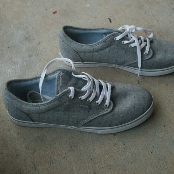 Vans - Picture 3 of 5